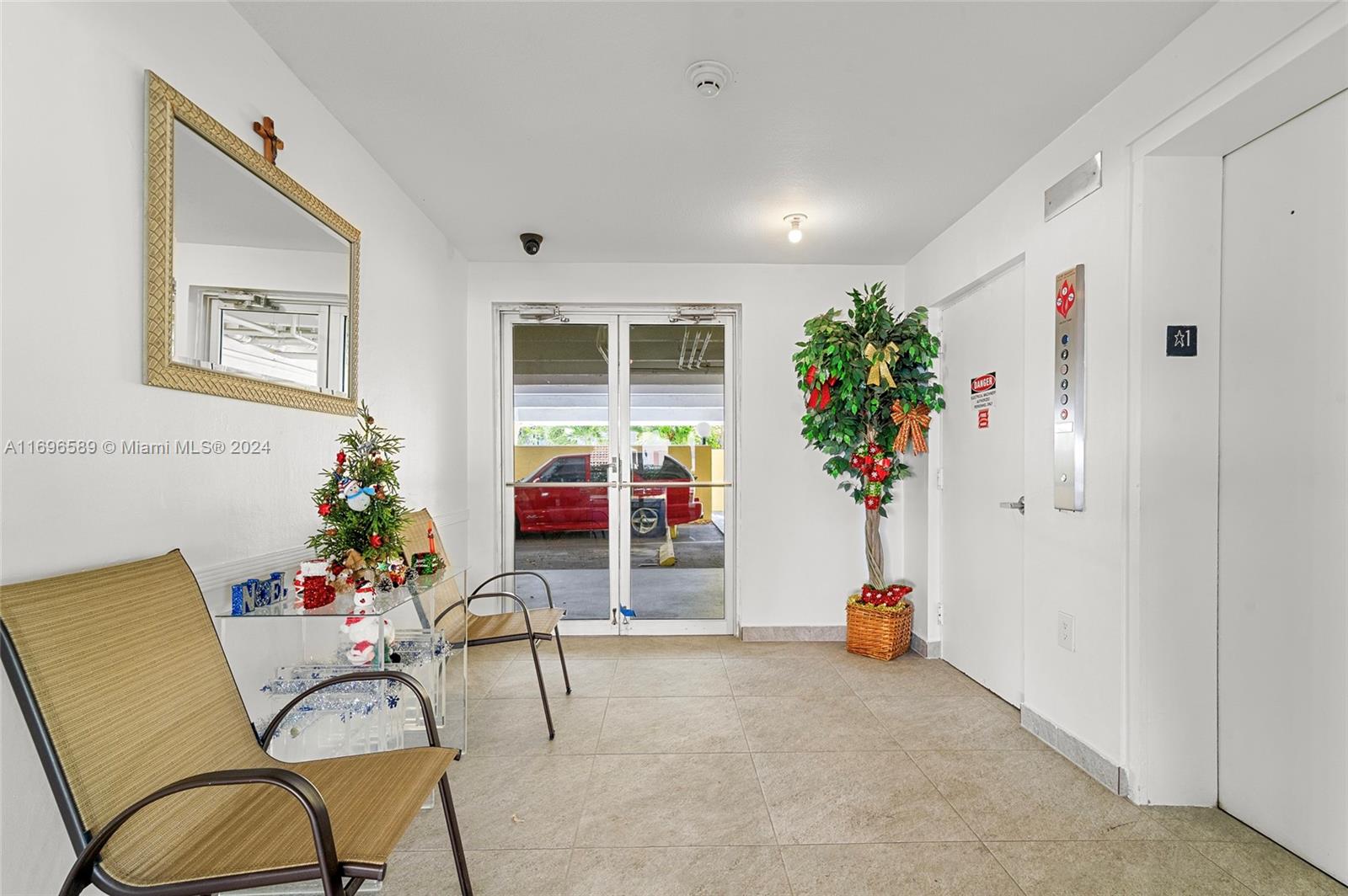 PALM HAVEN TOWERS CONDO - Residential