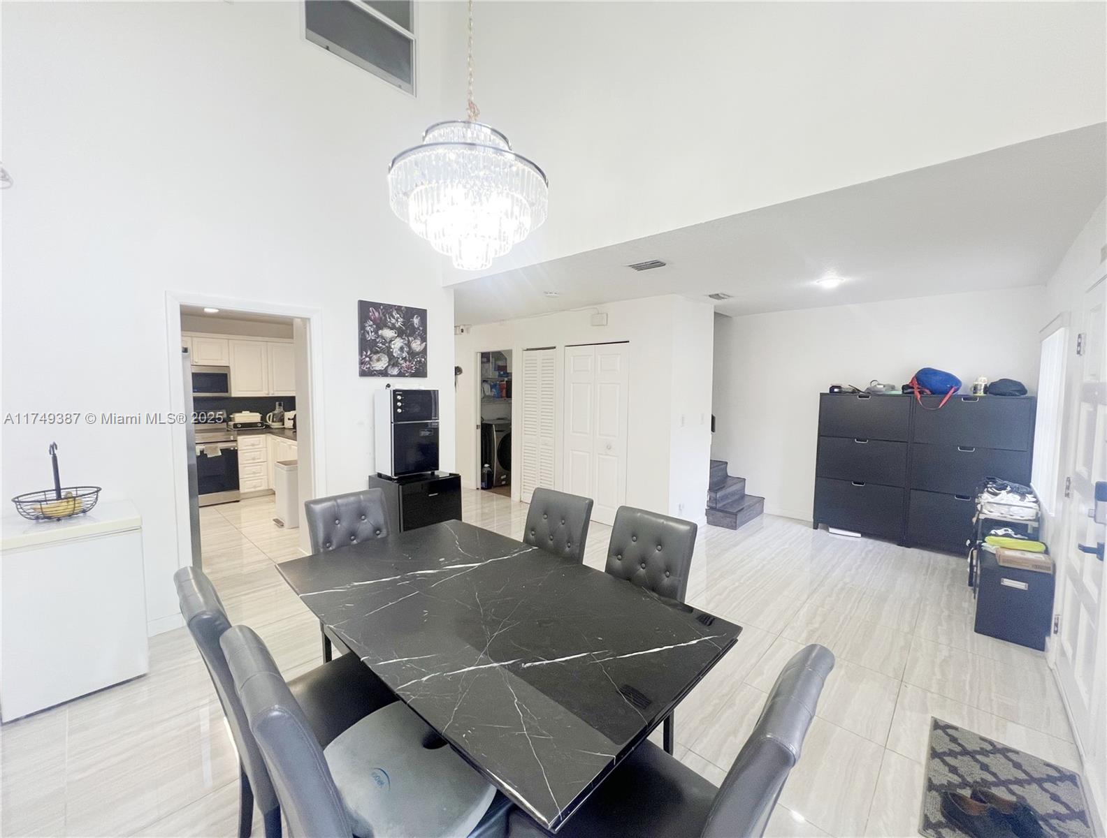 SPRINGTREE LAKES - Residential