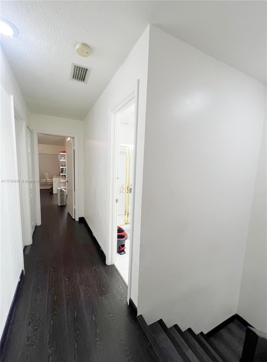 SPRINGTREE LAKES - Residential