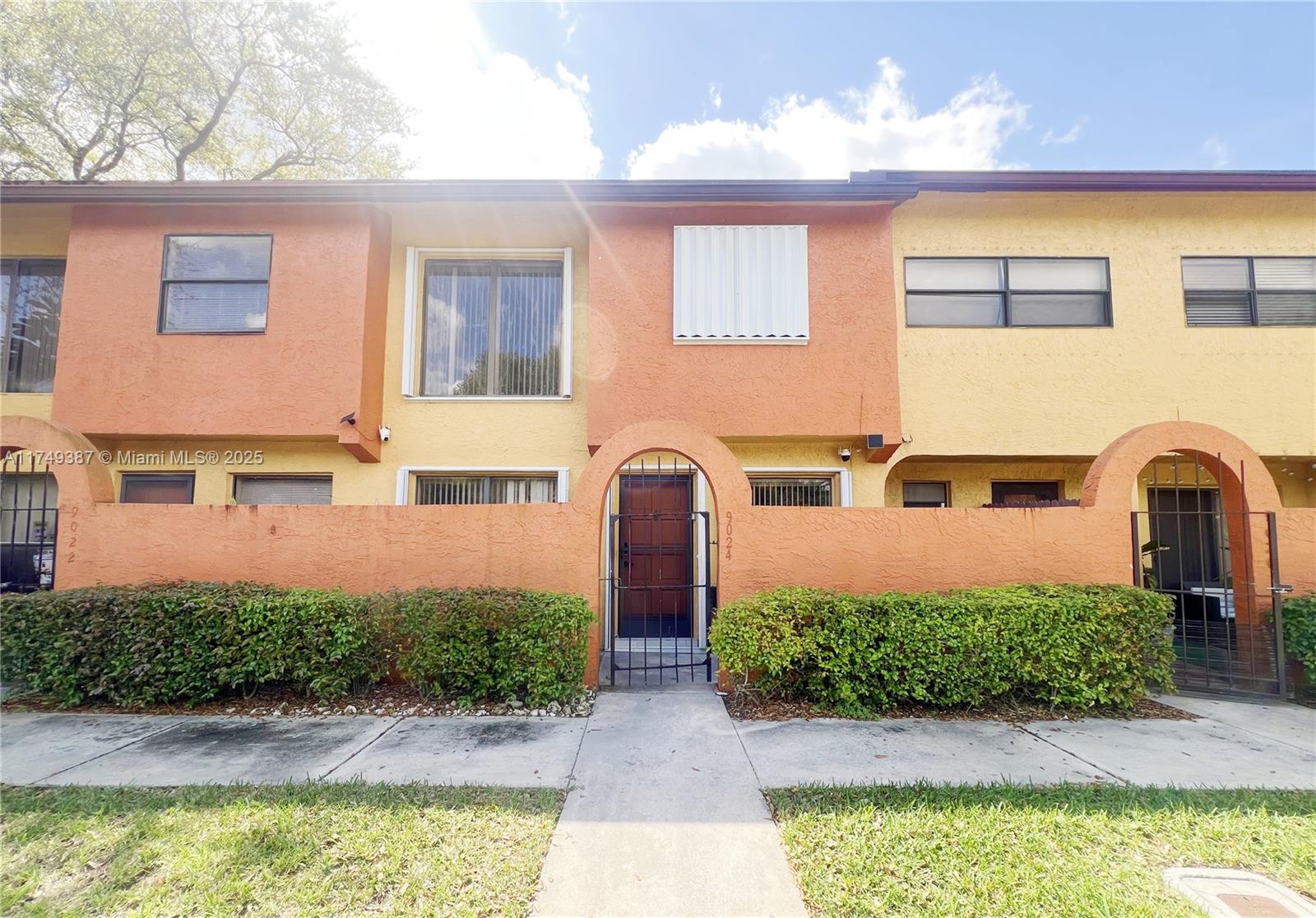 Property for Sale at 9024 Nw 45th Ct 9024, Sunrise, Miami-Dade County, Florida - Bedrooms: 3 
Bathrooms: 3  - $439,000