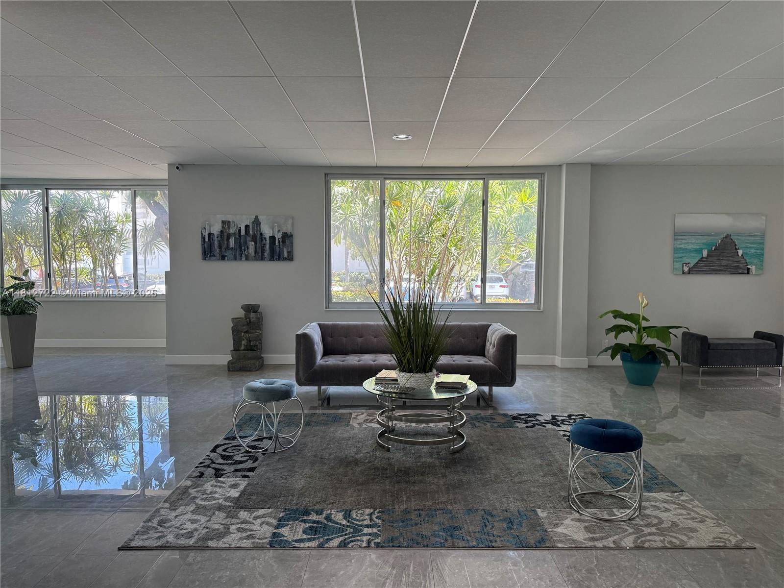 SUMMIT CONDO - Residential Lease