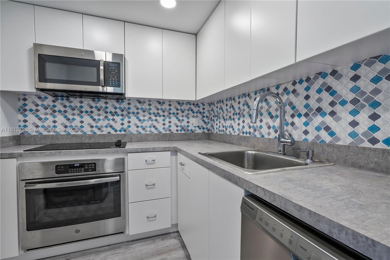 SUMMIT CONDO - Residential Lease