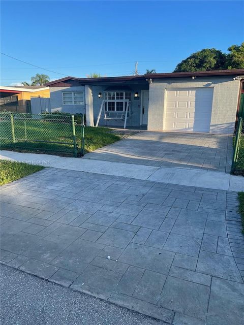 Photo of 6510 Park St, Hollywood, FL 33024 (MLS # A11901615) Photo of 6510 Park St, Hollywood, FL 33024 (MLS # A11901615)