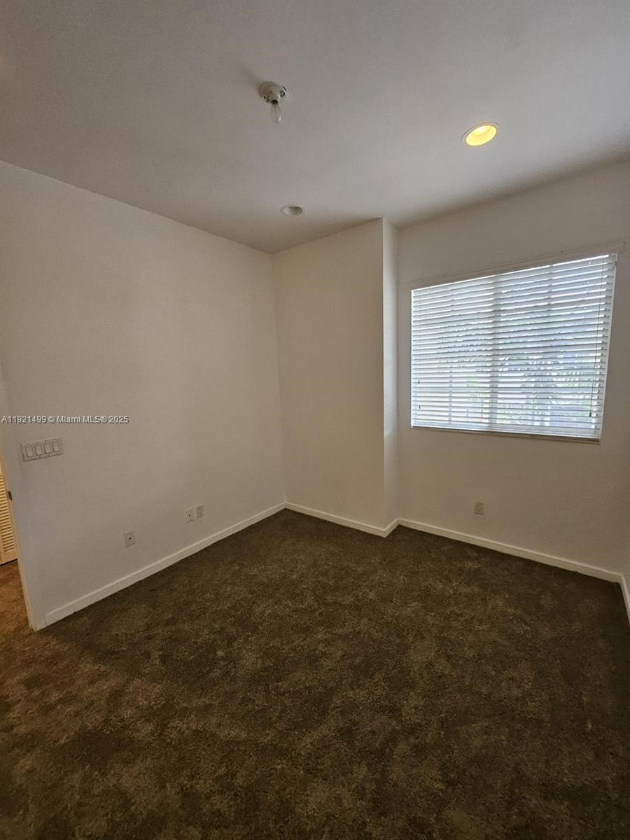 CALABRIA II CONDO - Residential