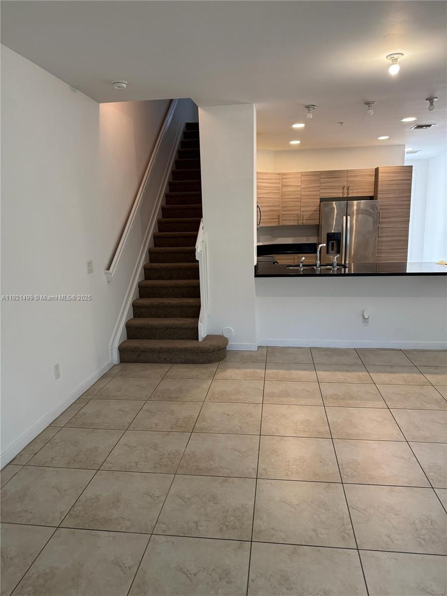 CALABRIA II CONDO - Residential