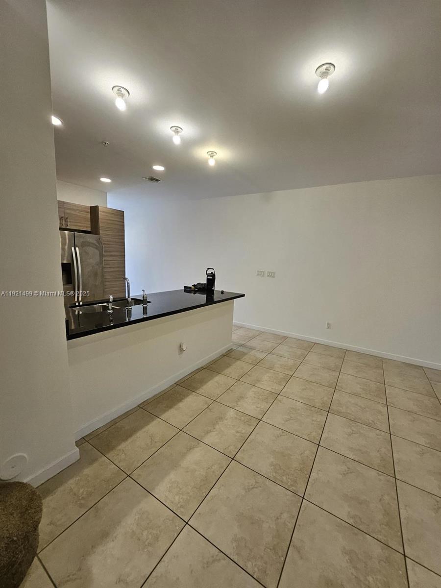 CALABRIA II CONDO - Residential