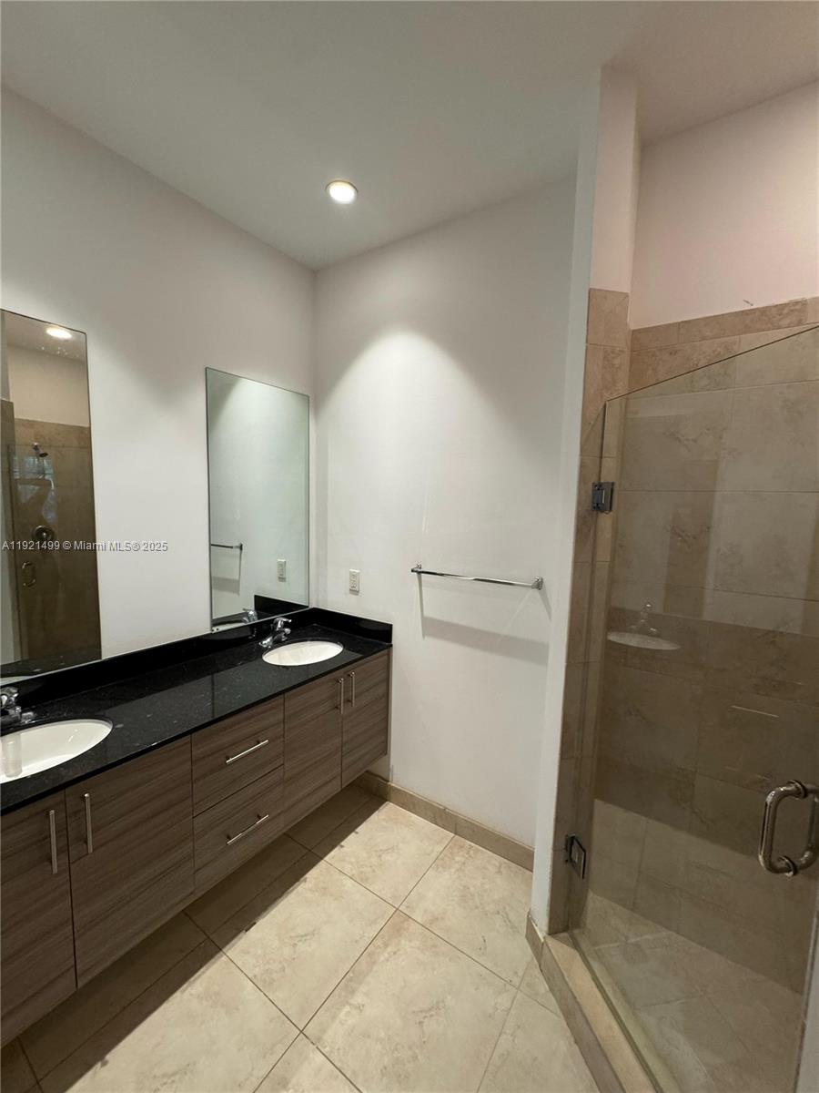 CALABRIA II CONDO - Residential