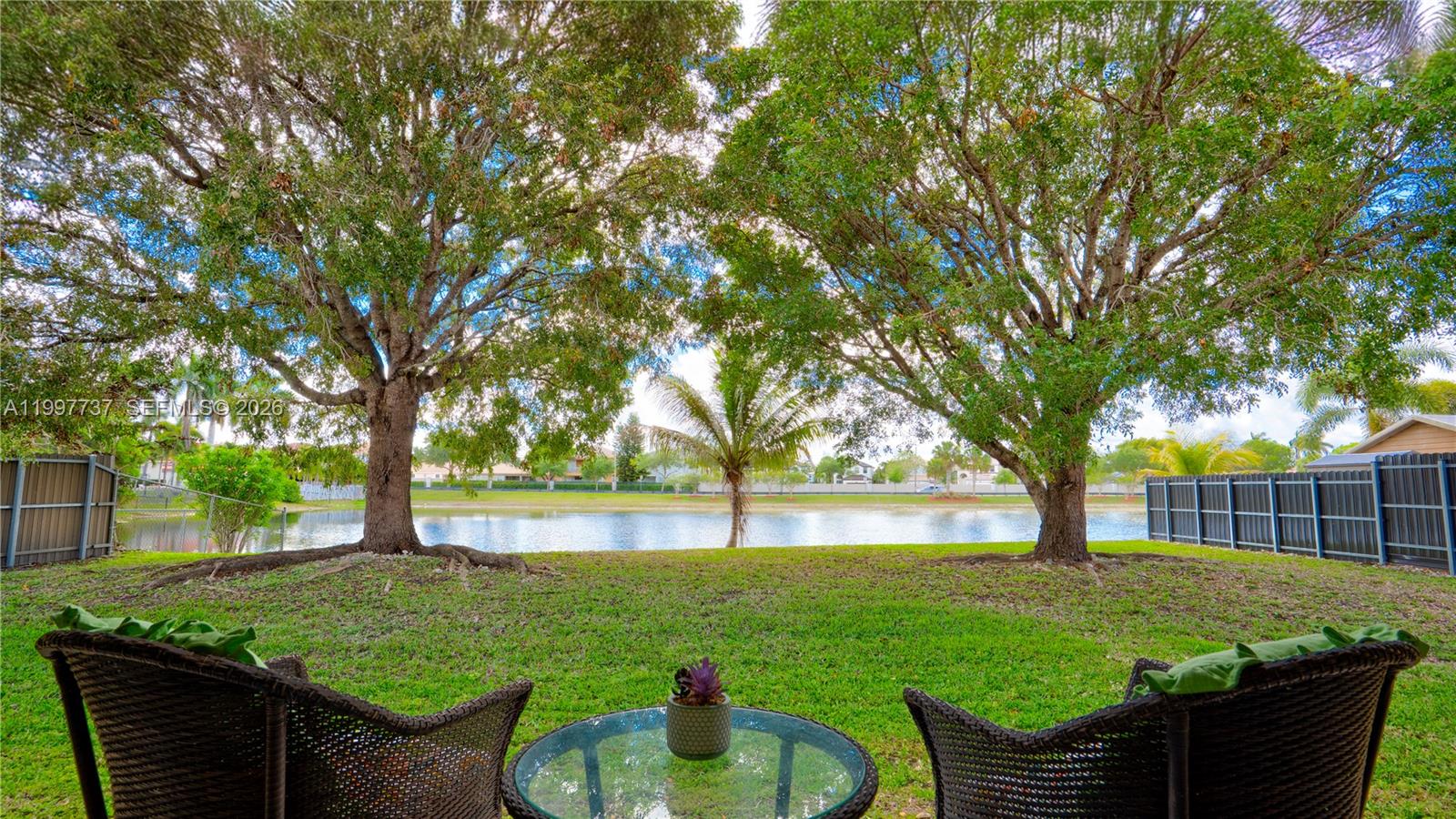 EDEN LAKE ESTATES - Residential