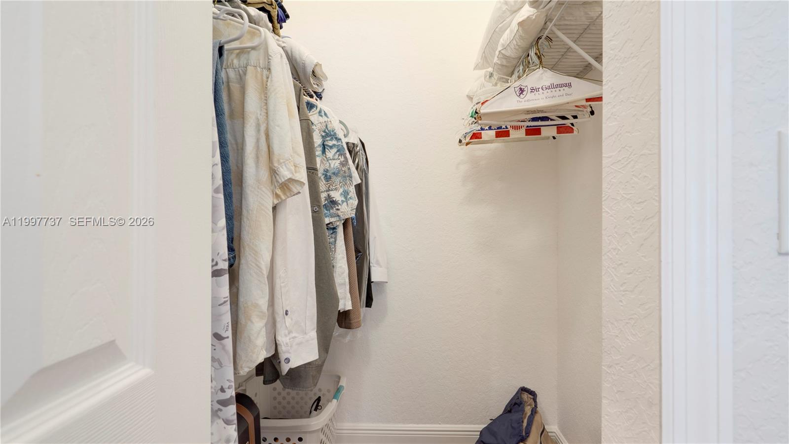 EDEN LAKE ESTATES - Residential