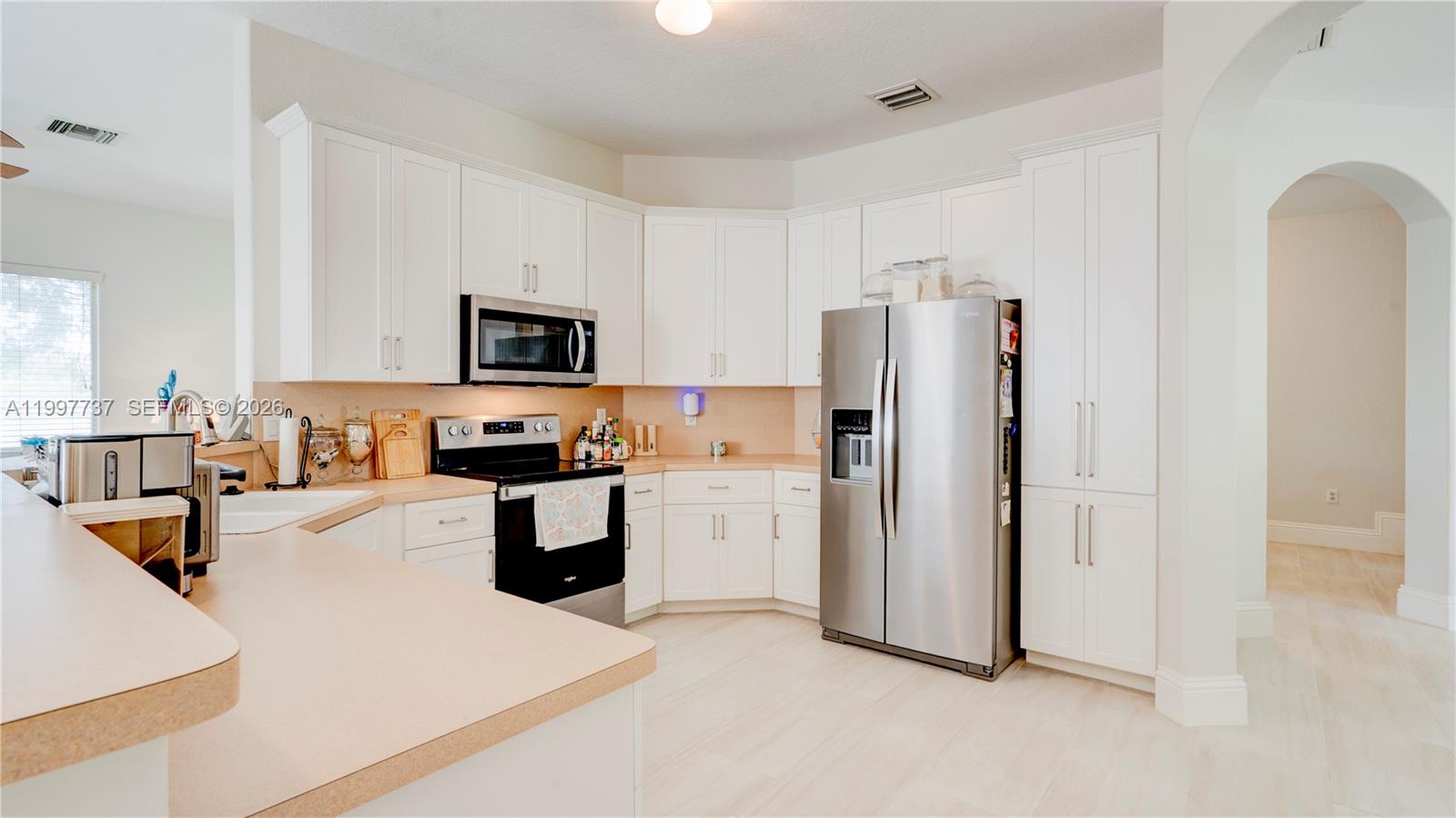 EDEN LAKE ESTATES - Residential