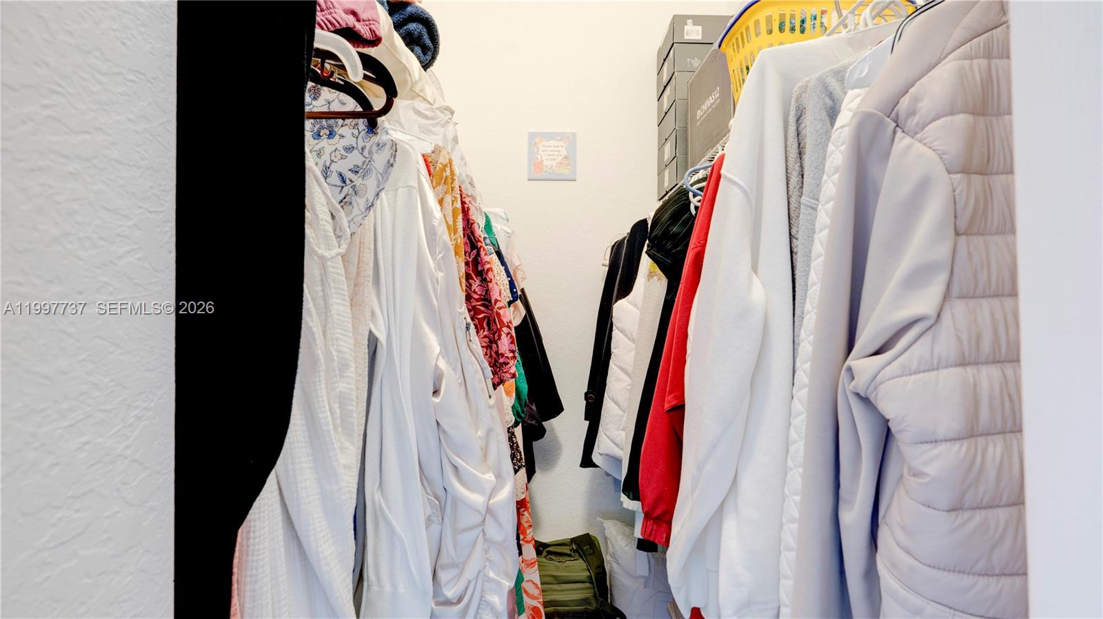 EDEN LAKE ESTATES - Residential