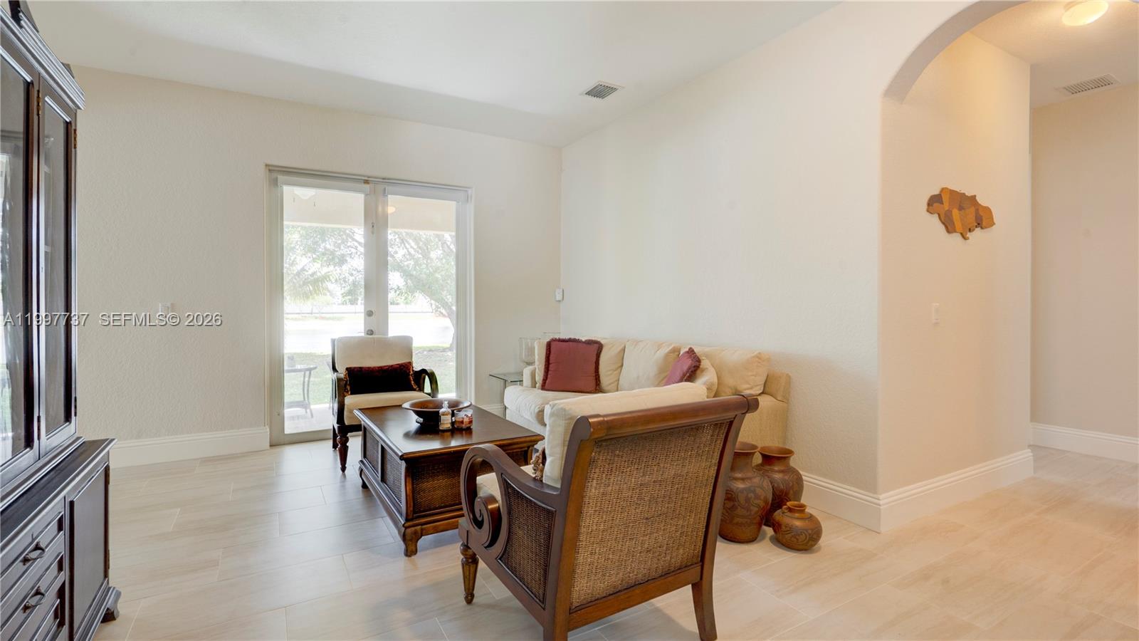 EDEN LAKE ESTATES - Residential