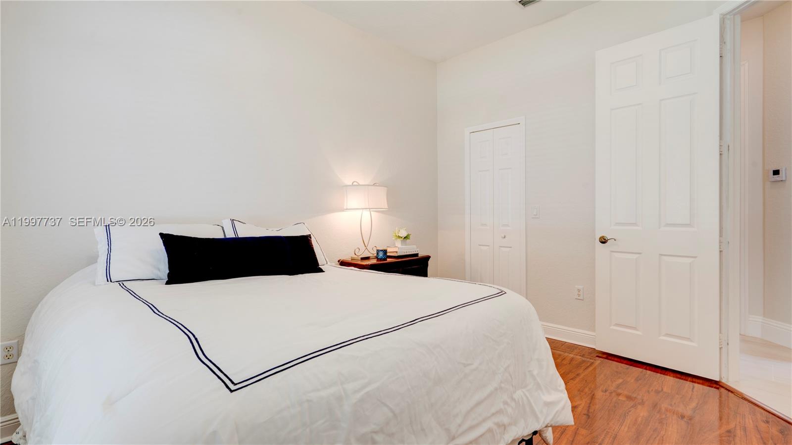 EDEN LAKE ESTATES - Residential