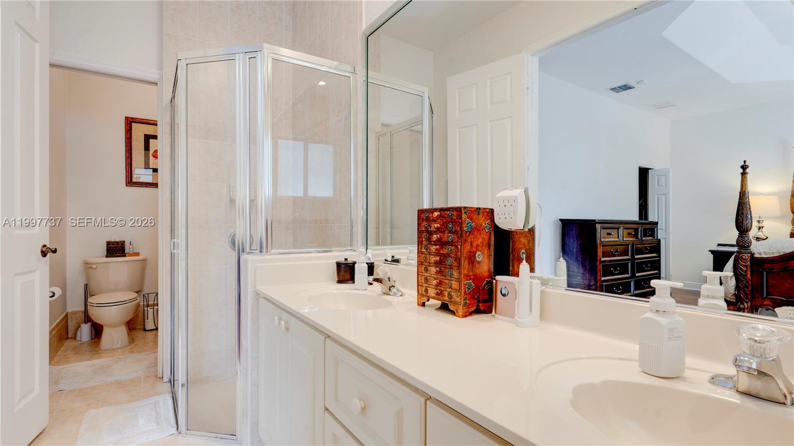 EDEN LAKE ESTATES - Residential