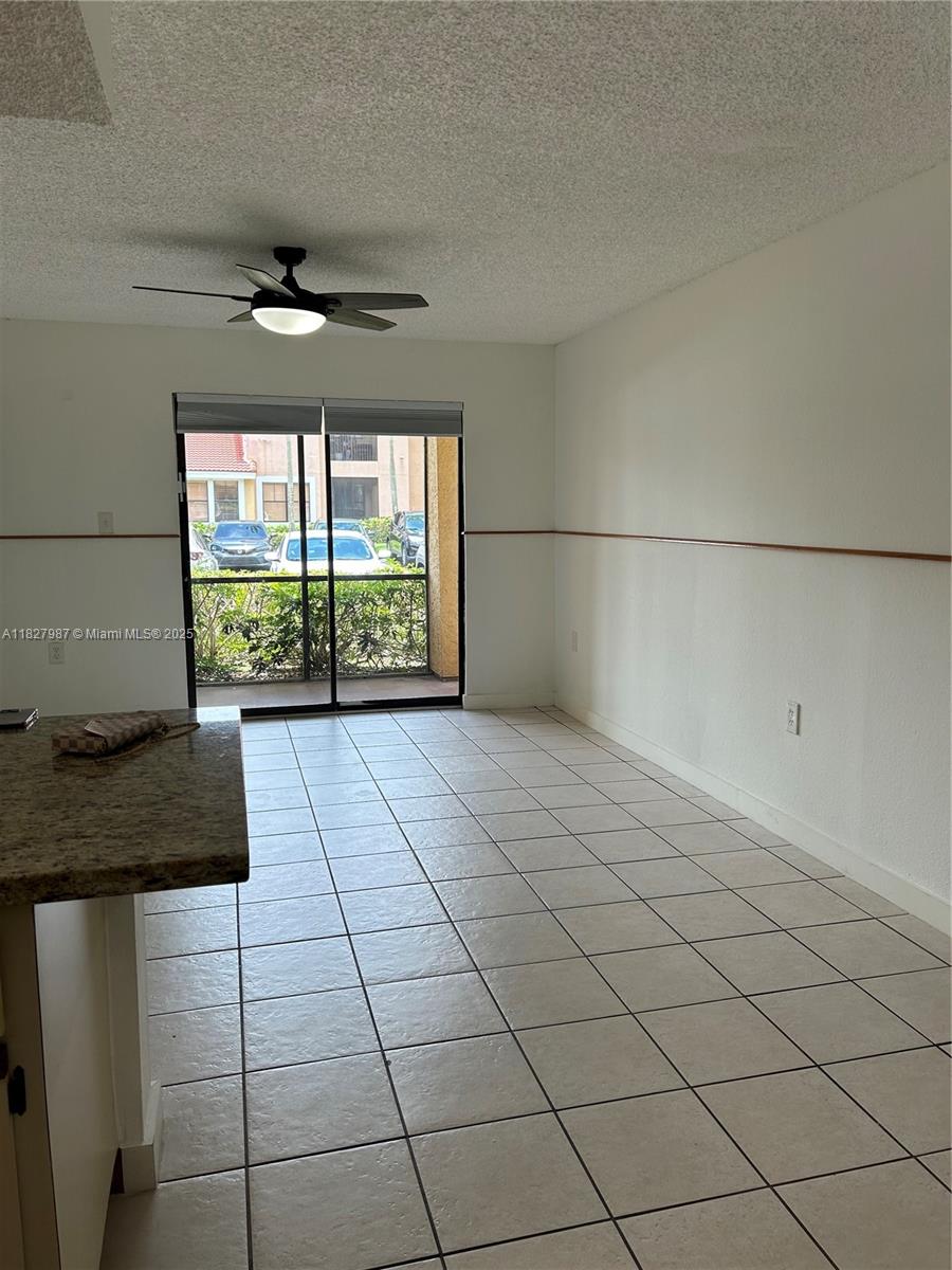 15551 SW 104th Ter 812