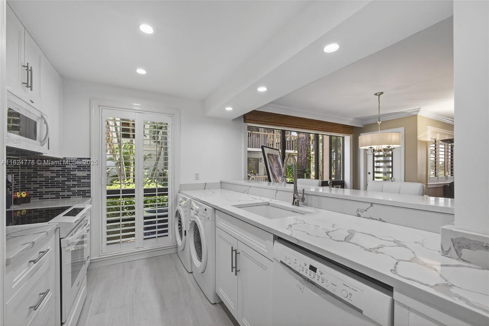 GOLF VILLAS CONDO - Residential Lease