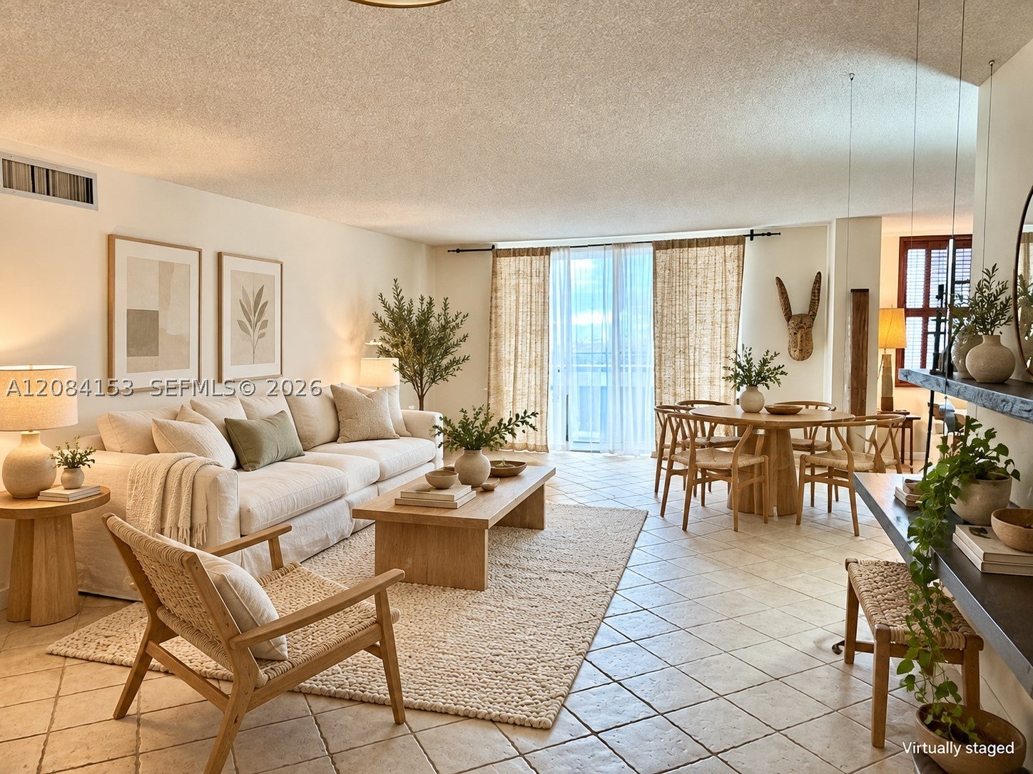 6039 Collins Ave 833