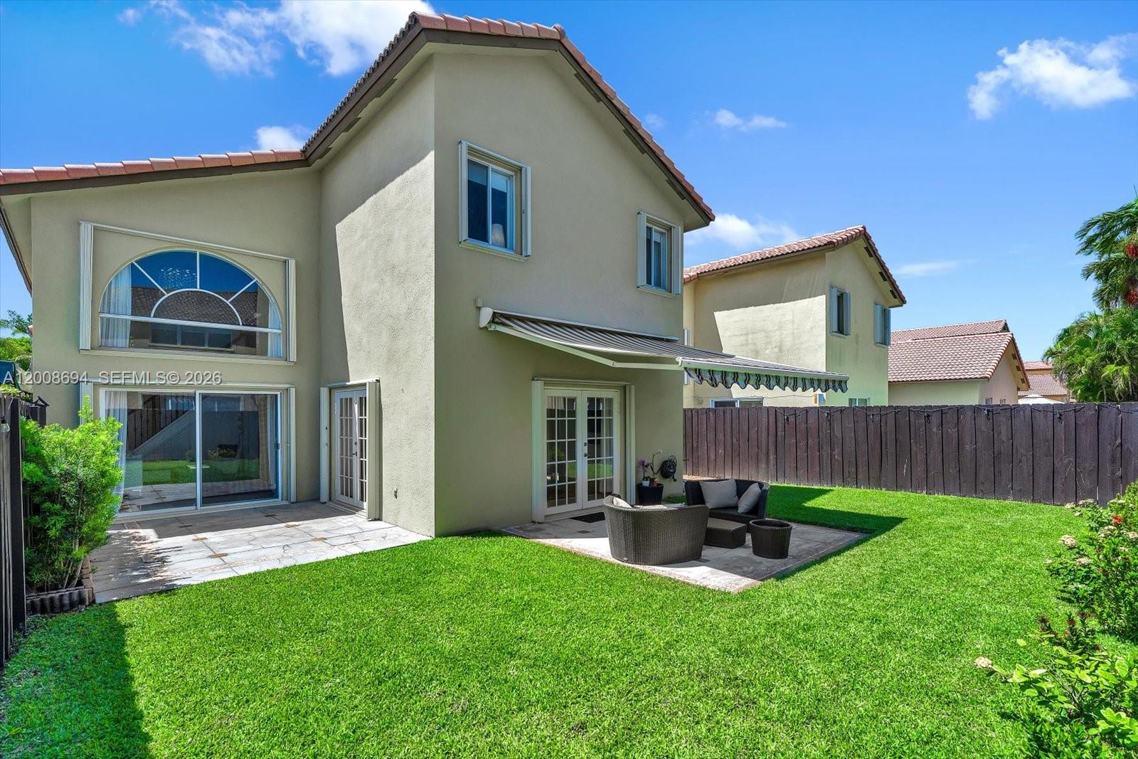 DORAL LANDINGS EAST - Residential