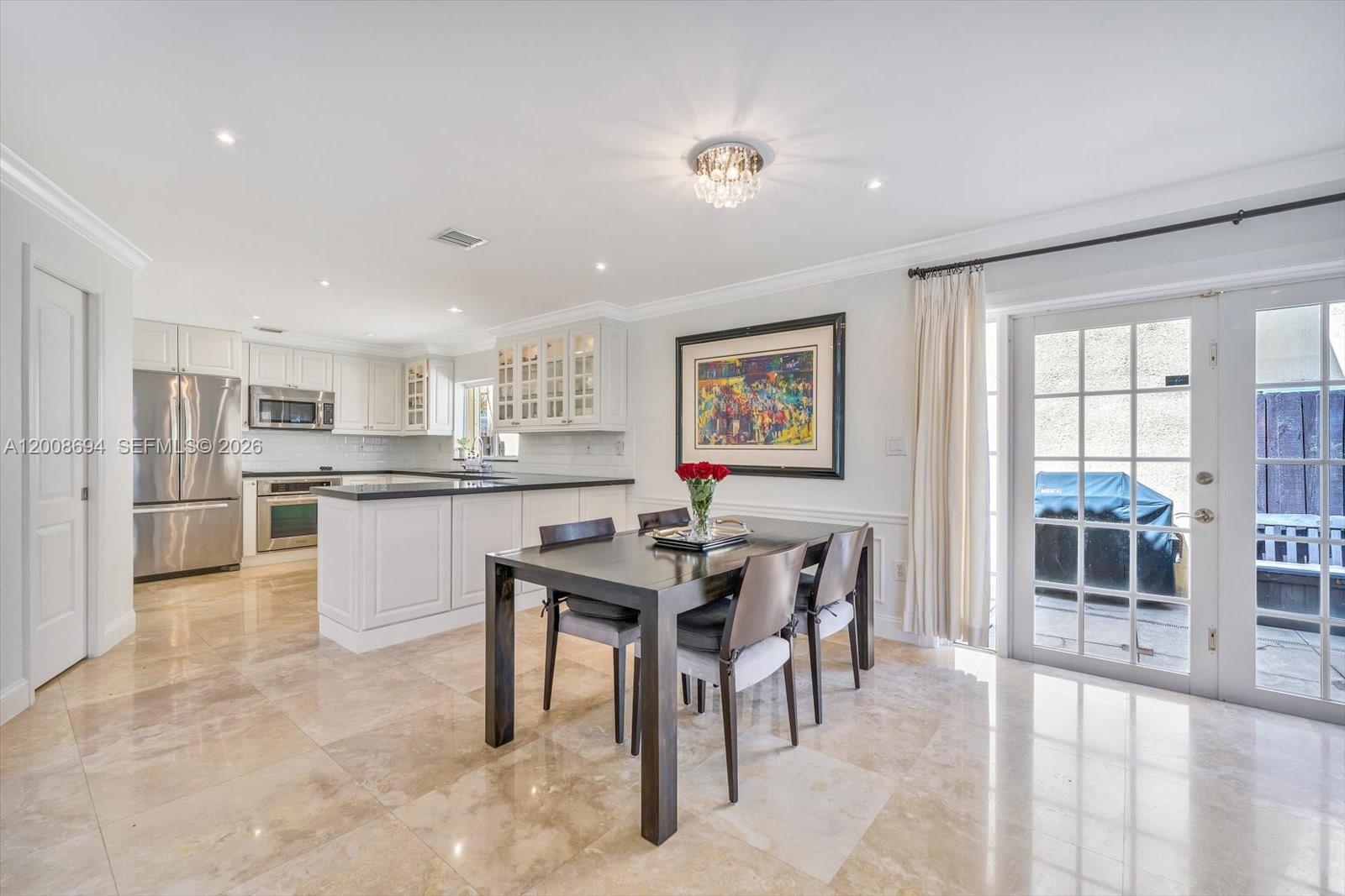 DORAL LANDINGS EAST - Residential
