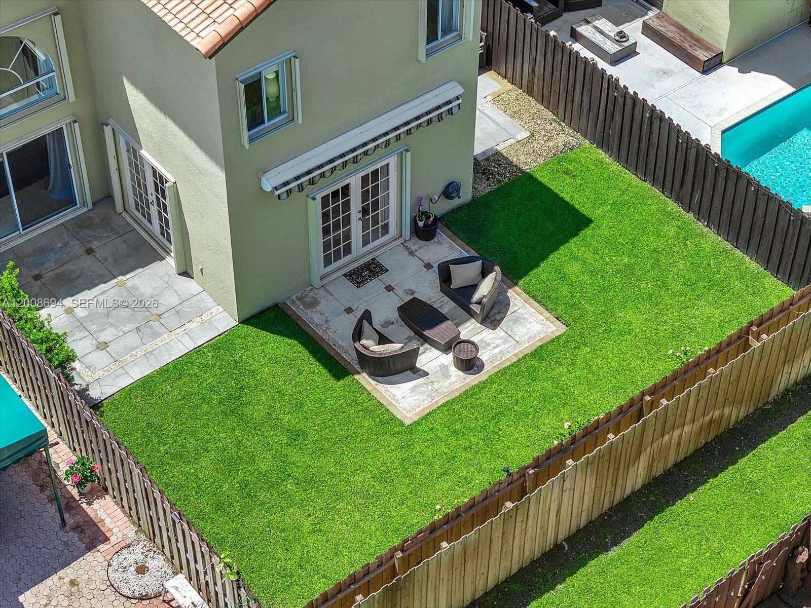 DORAL LANDINGS EAST - Residential