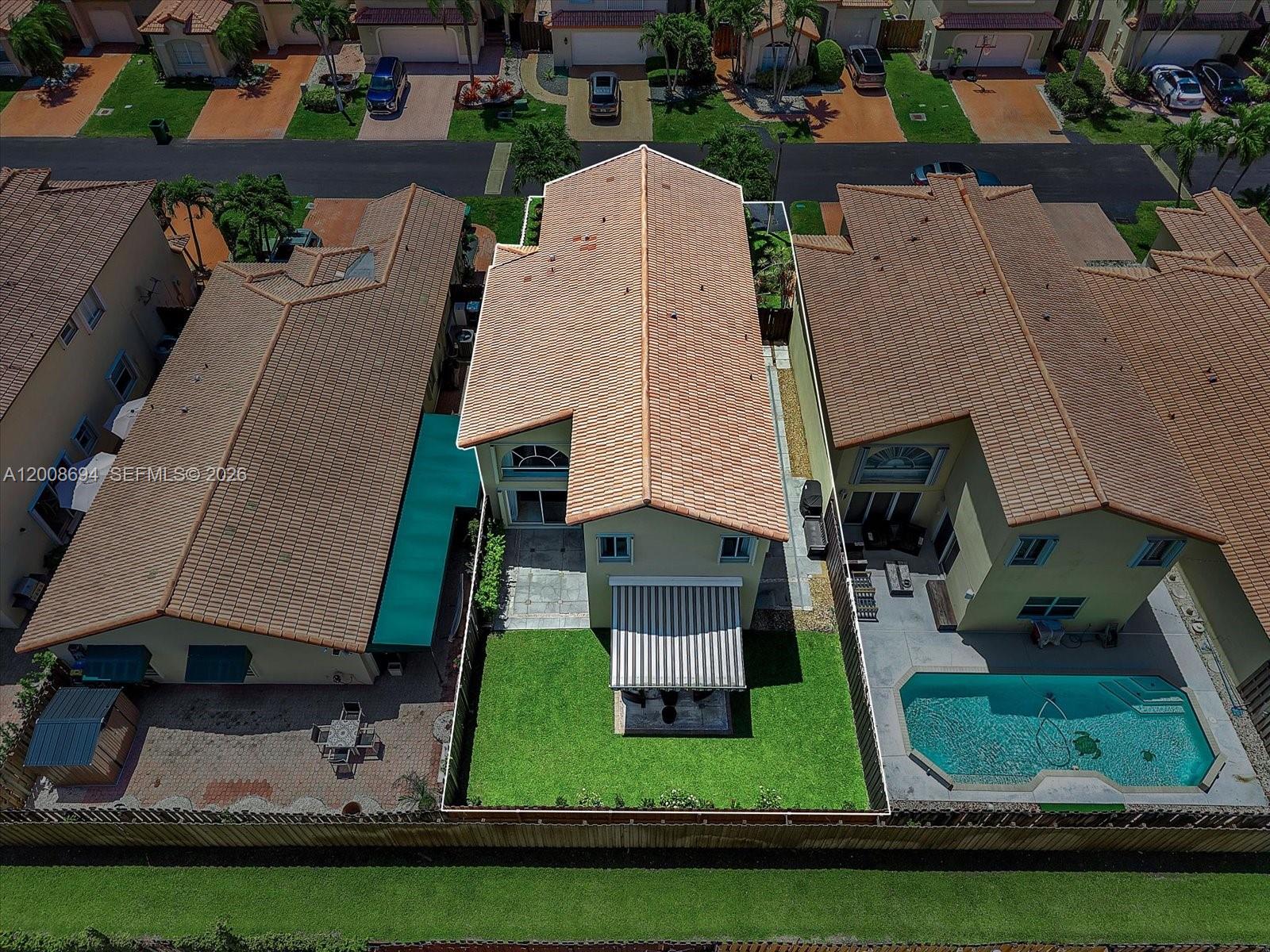 DORAL LANDINGS EAST - Residential