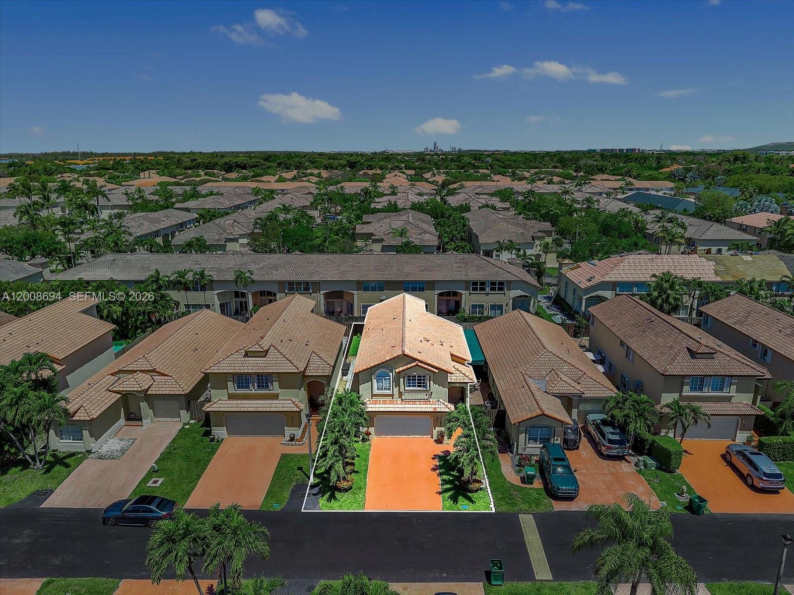 DORAL LANDINGS EAST - Residential