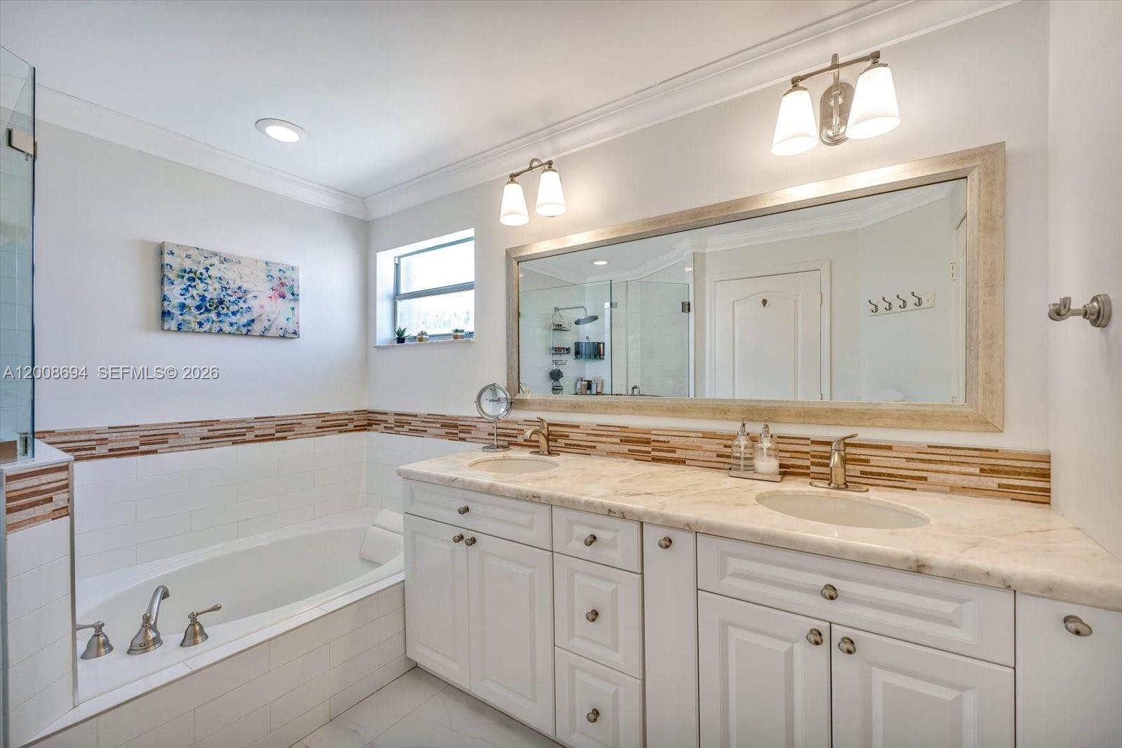 DORAL LANDINGS EAST - Residential