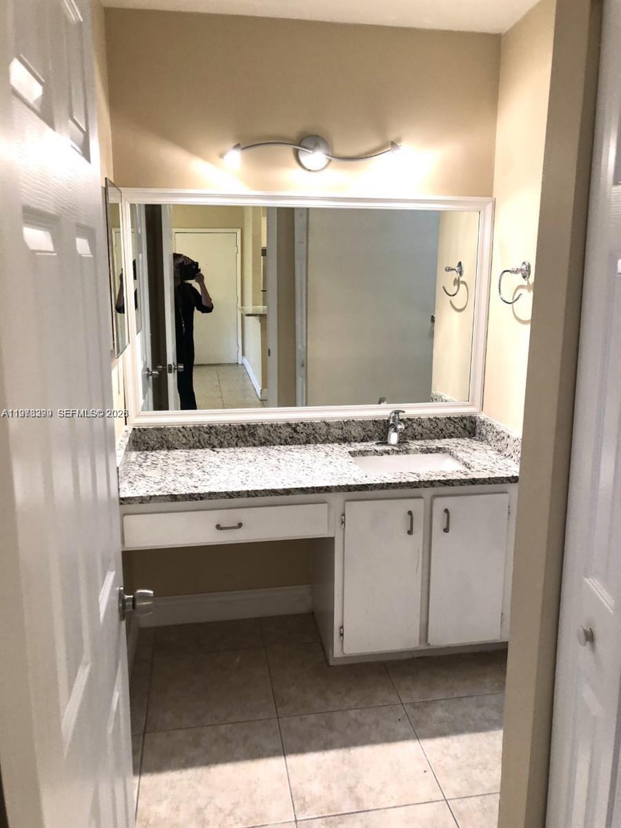 LAKES OF JACARANDA BLDG 1 - Residential Lease