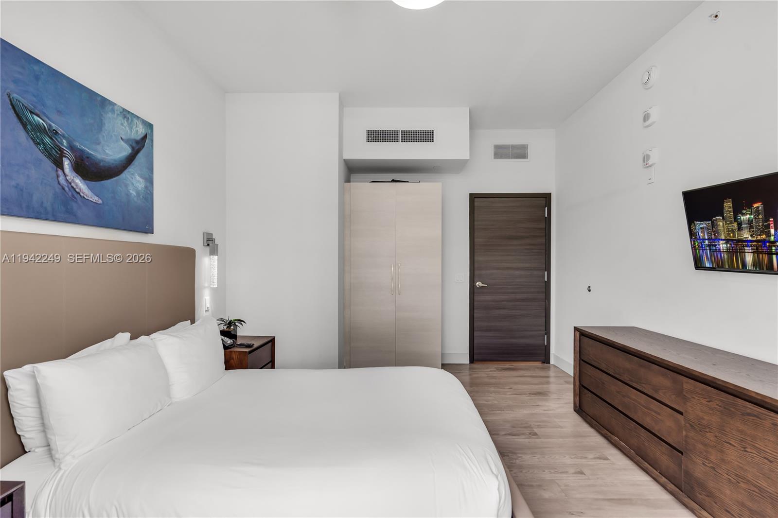 COSTA HOLLYWOOD CONDO - Residential