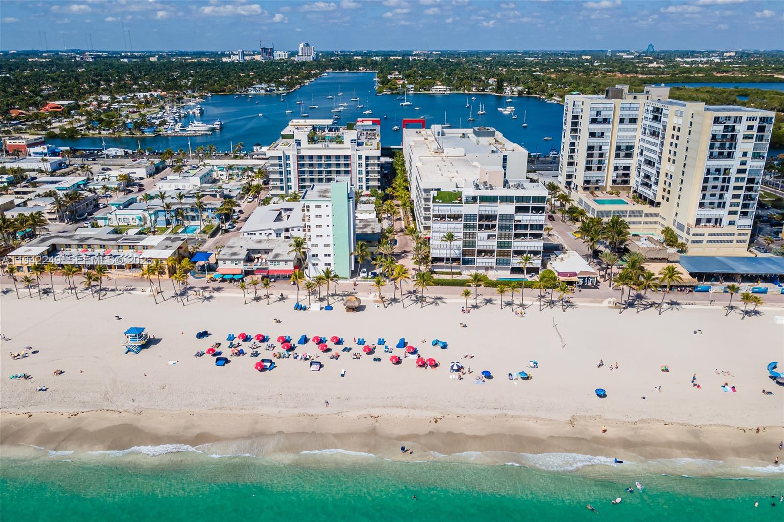 COSTA HOLLYWOOD CONDO - Residential