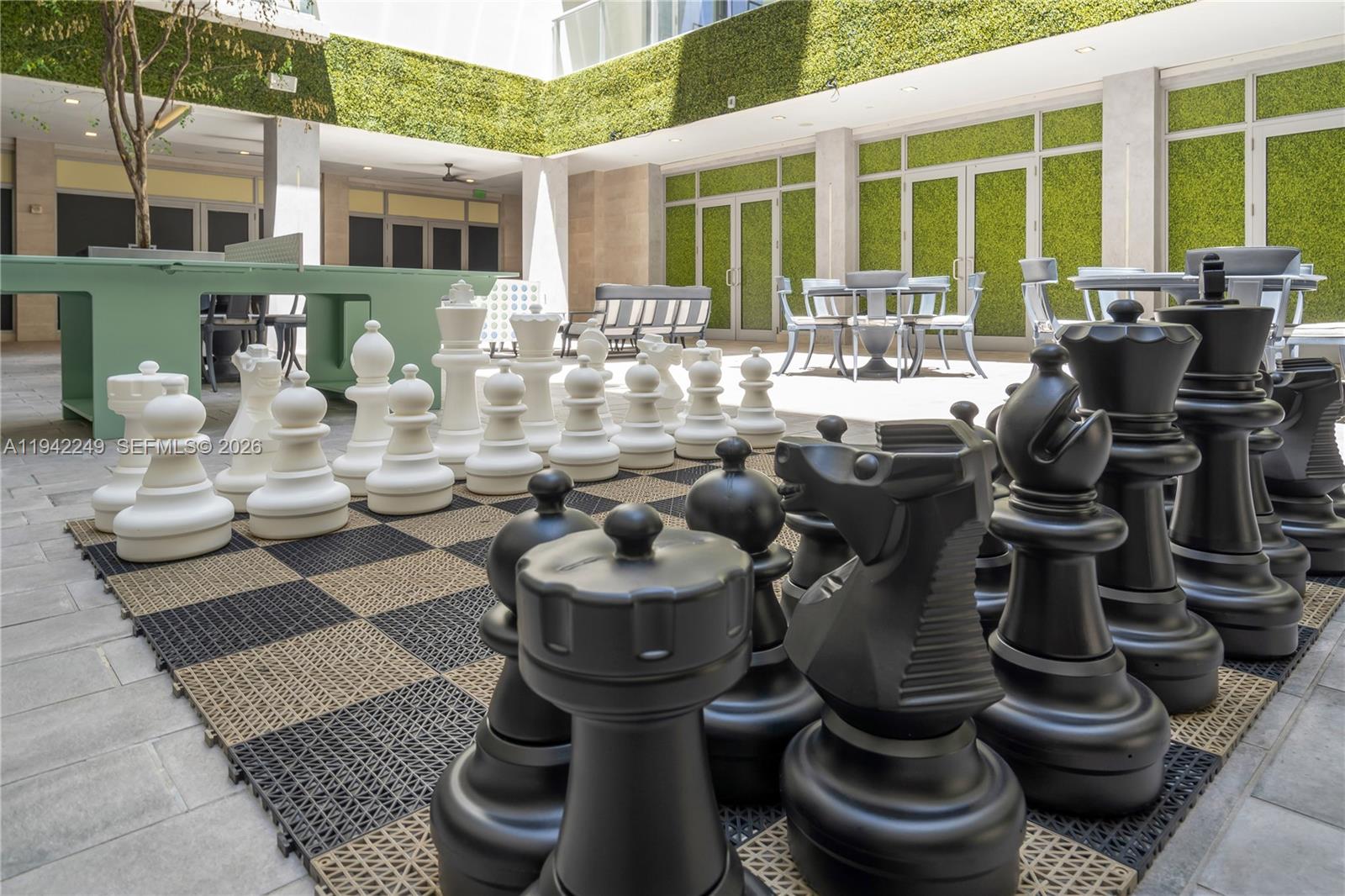 COSTA HOLLYWOOD CONDO - Residential