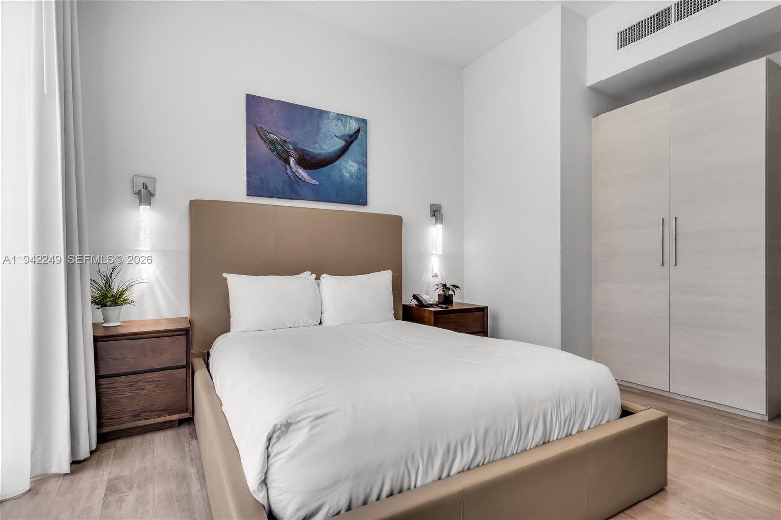 COSTA HOLLYWOOD CONDO - Residential