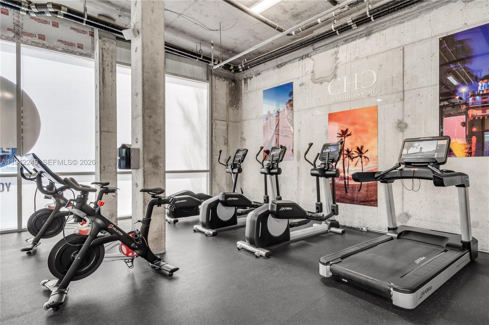 COSTA HOLLYWOOD CONDO - Residential