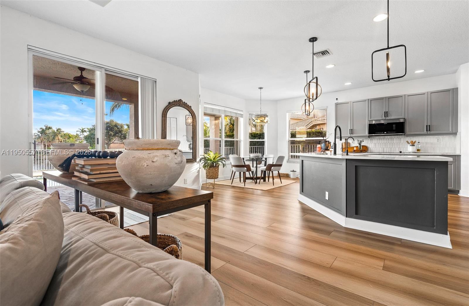 CORAL CREEK REPLAT NO 5 - Residential