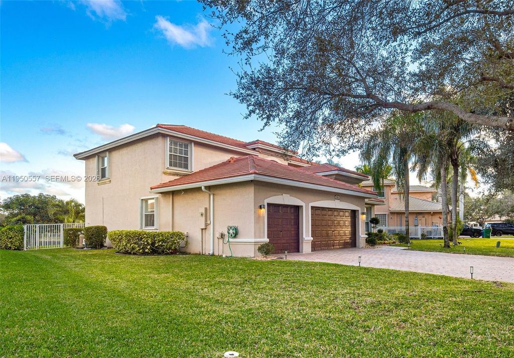 Photo of 5923 NW 54th Cir, Coral Springs, FL 33067 (MLS # A11950557)