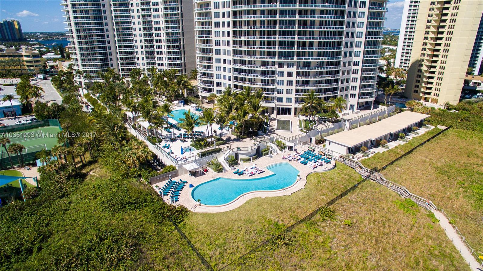 Ritz Carlton Residences - Residential