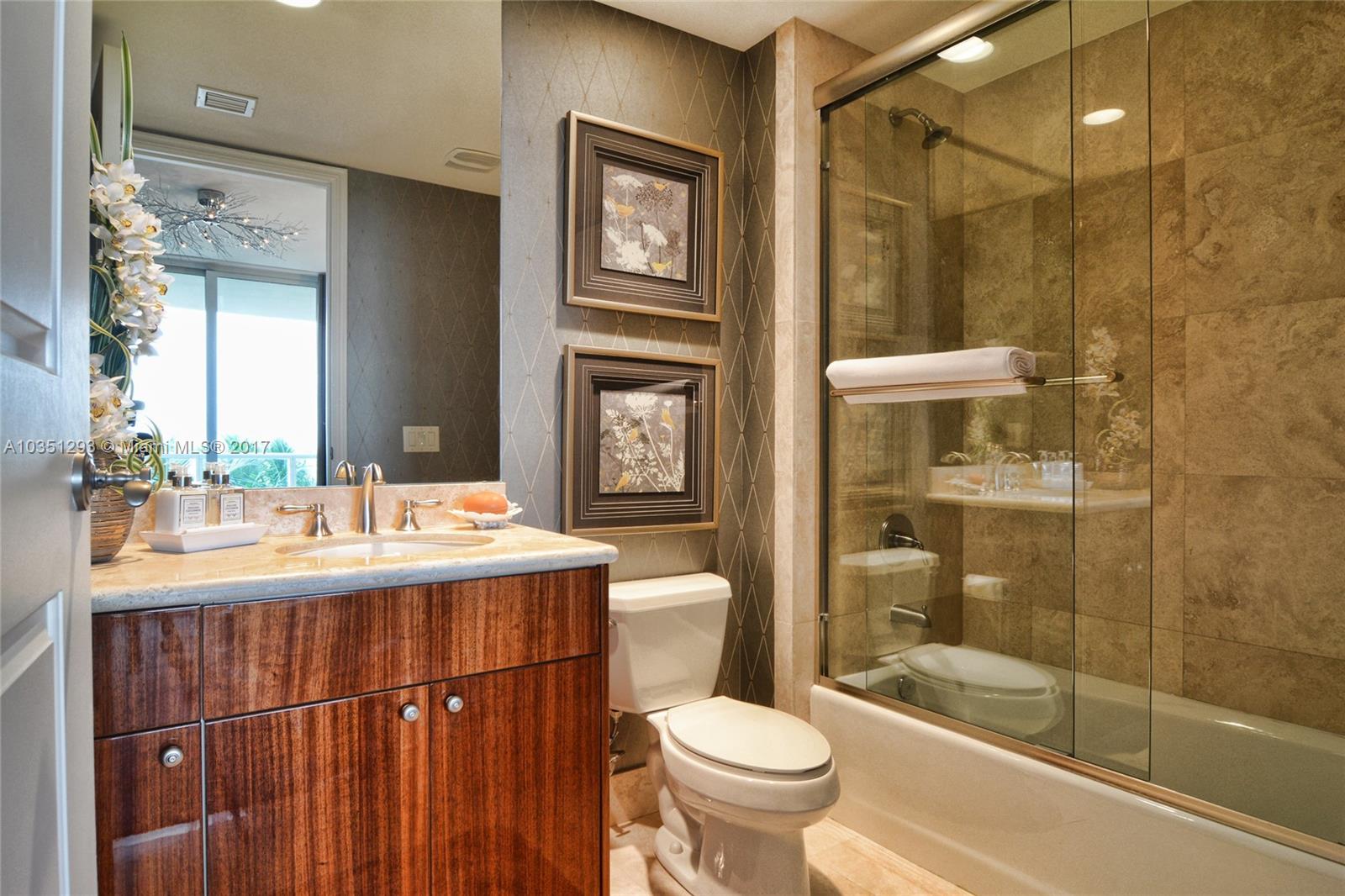 Ritz Carlton Residences - Residential