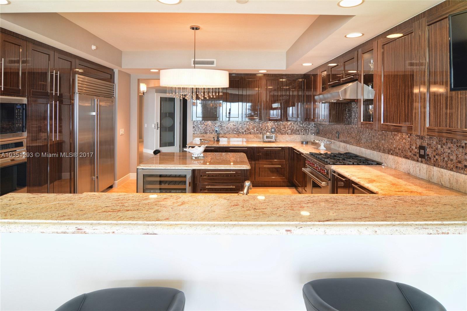 Ritz Carlton Residences - Residential