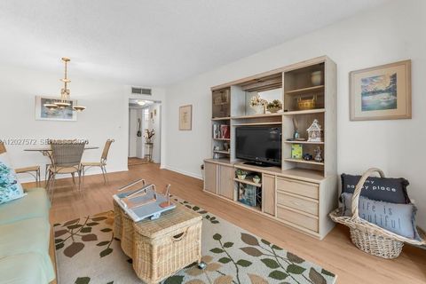Tiny photo for 6600 Cypress Rd #310, Plantation, FL 33317 (MLS # A12027572)