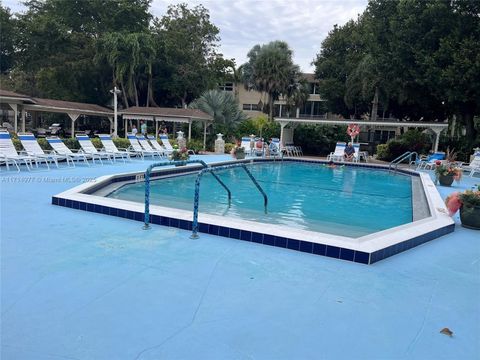 A home in Lauderdale Lakes