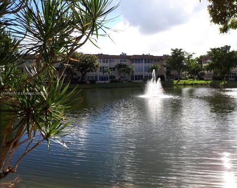 A home in Lauderdale Lakes