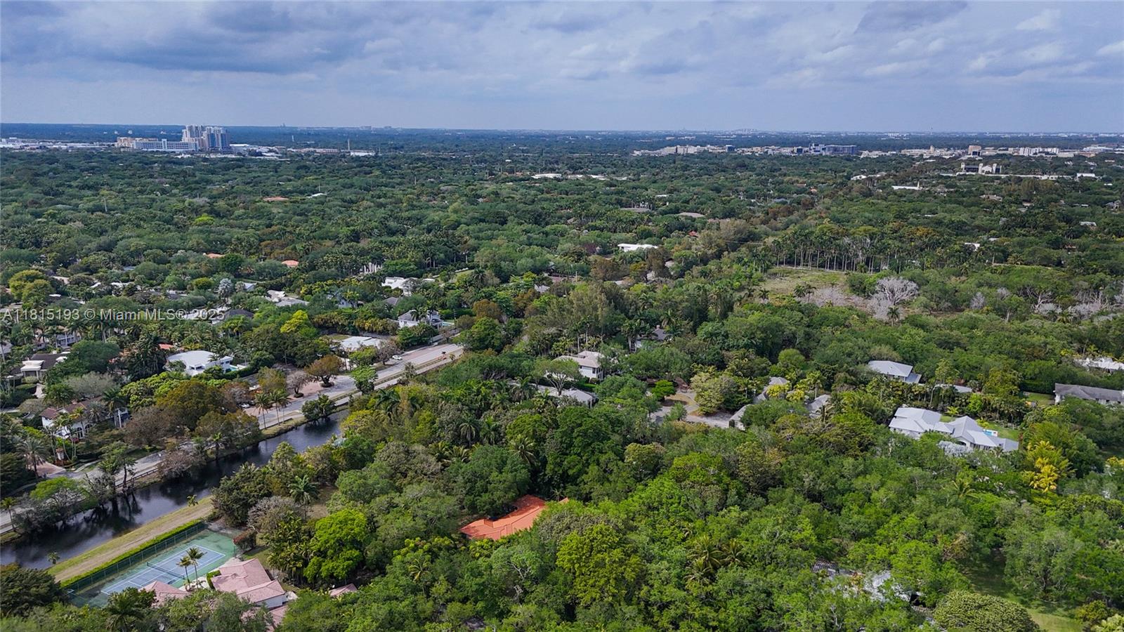 SNAPPER CREEK LAKES SUB - Residential