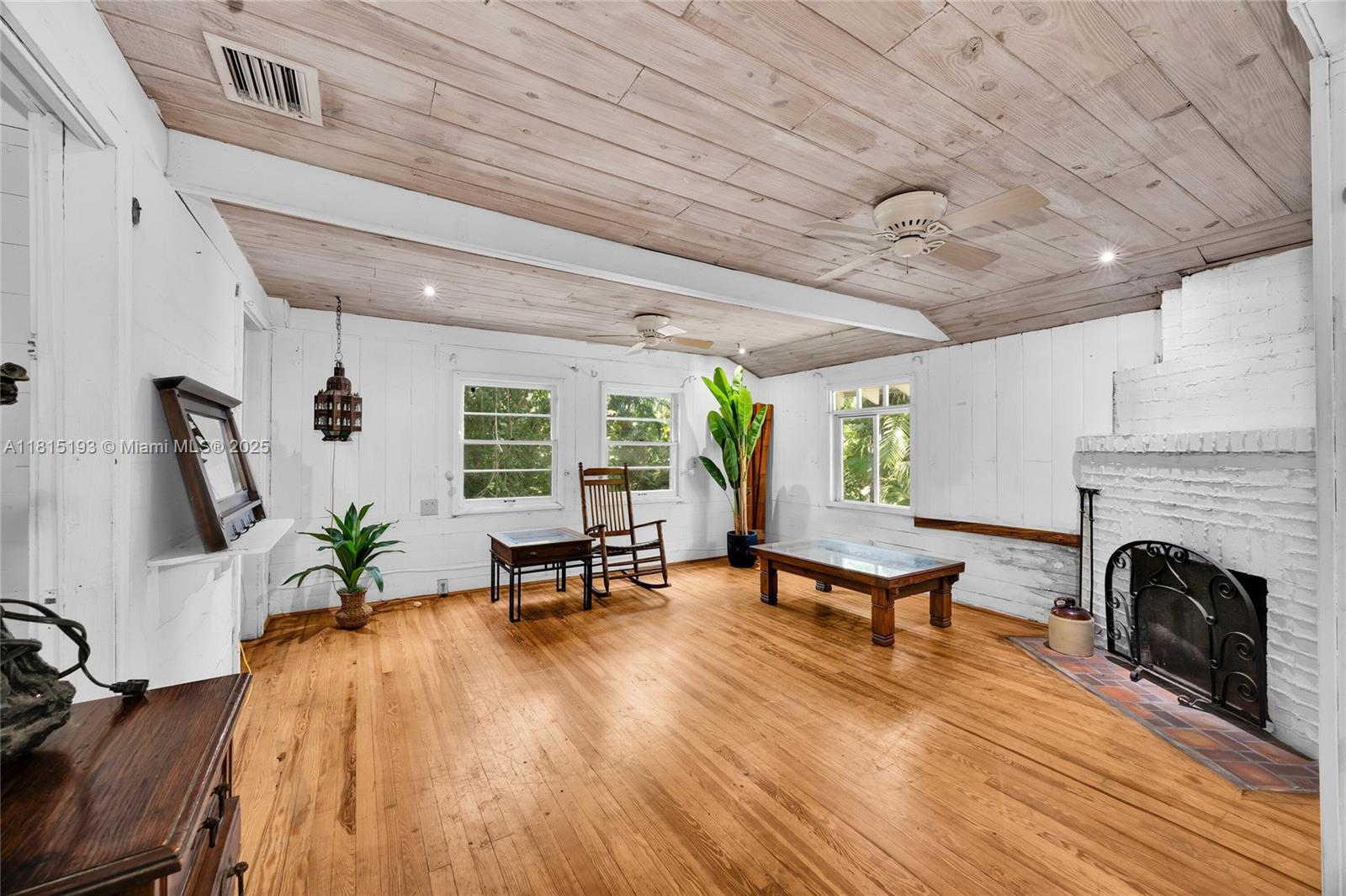 SNAPPER CREEK LAKES SUB - Residential