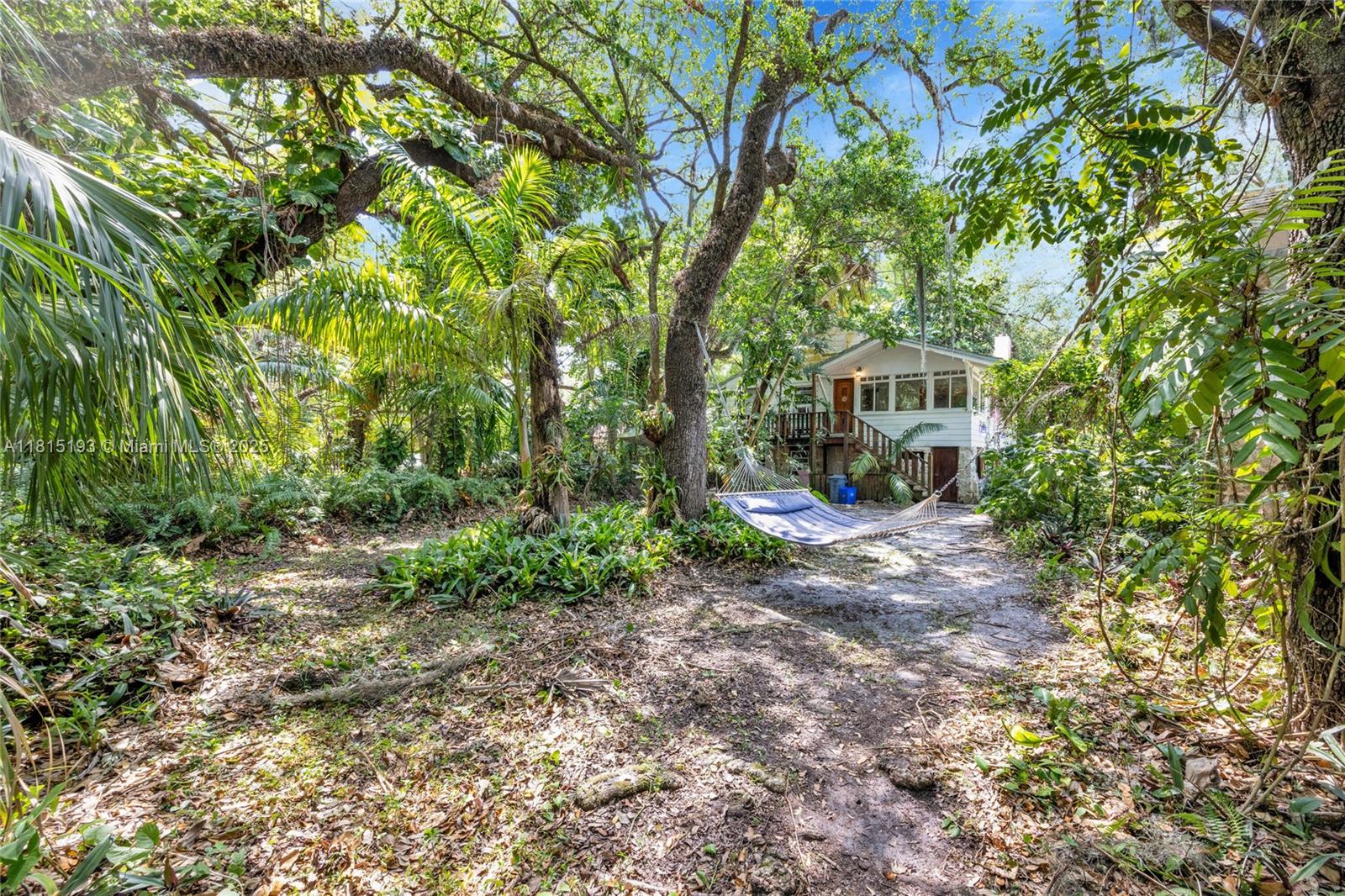 SNAPPER CREEK LAKES SUB - Residential