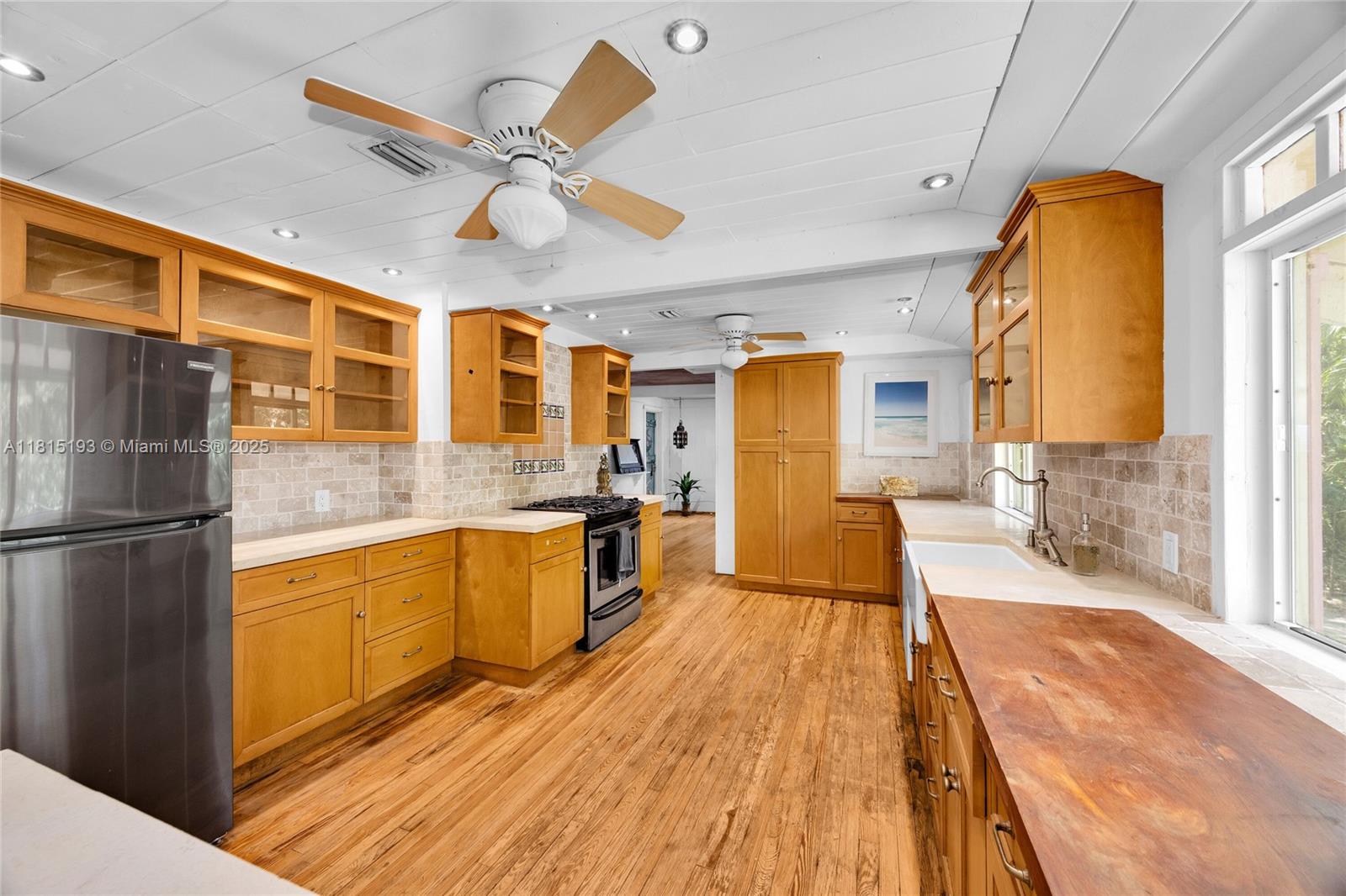 SNAPPER CREEK LAKES SUB - Residential