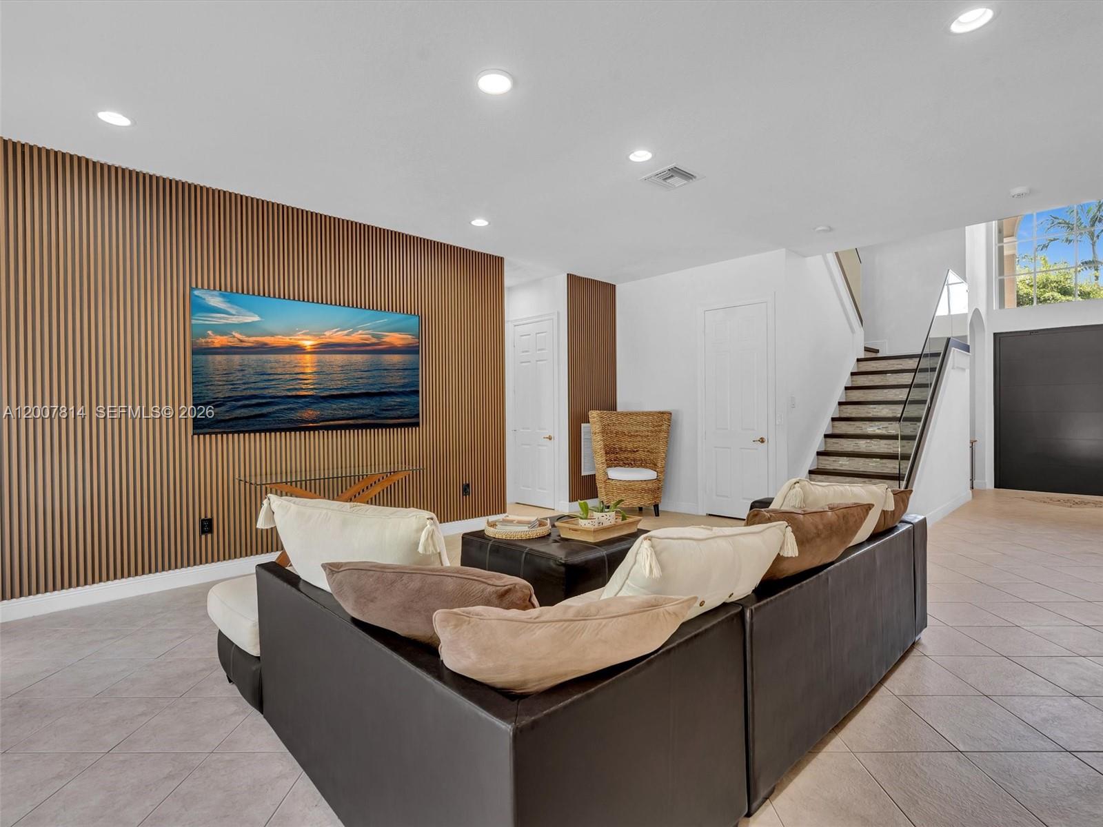 SUNSET FALLS - Residential