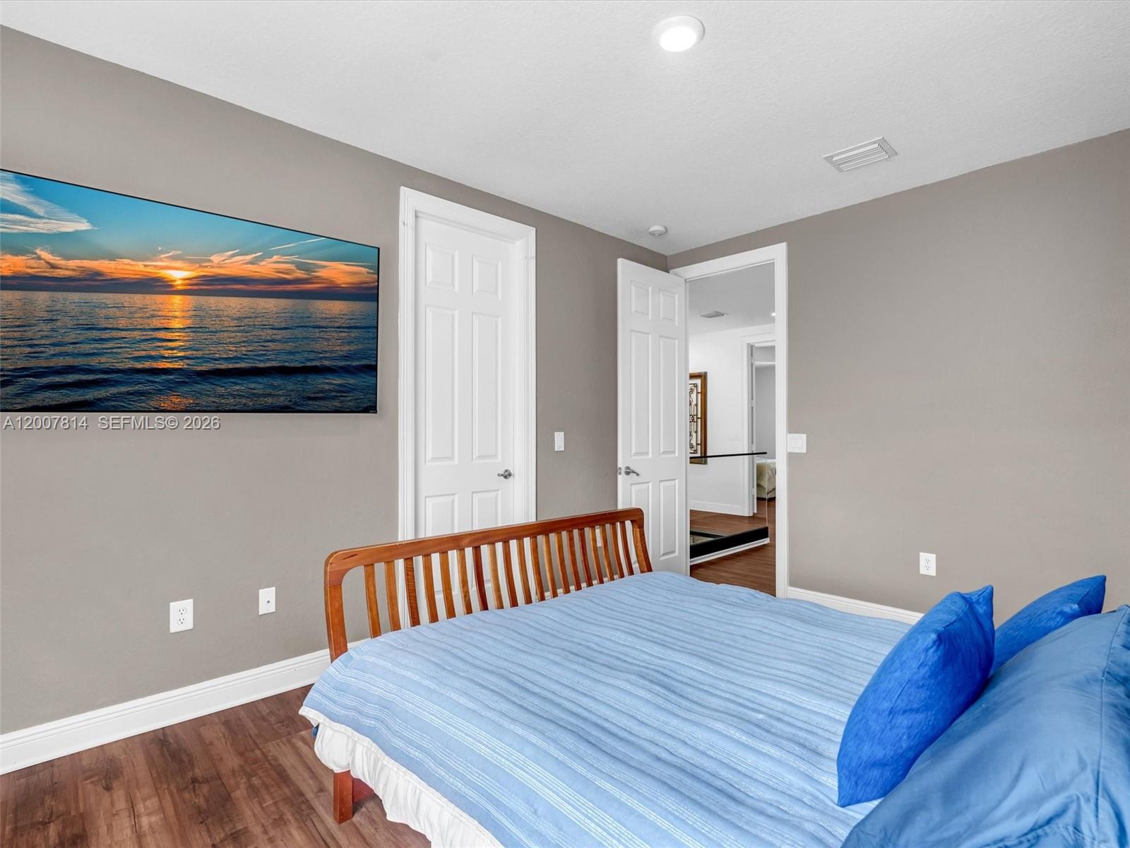 SUNSET FALLS - Residential
