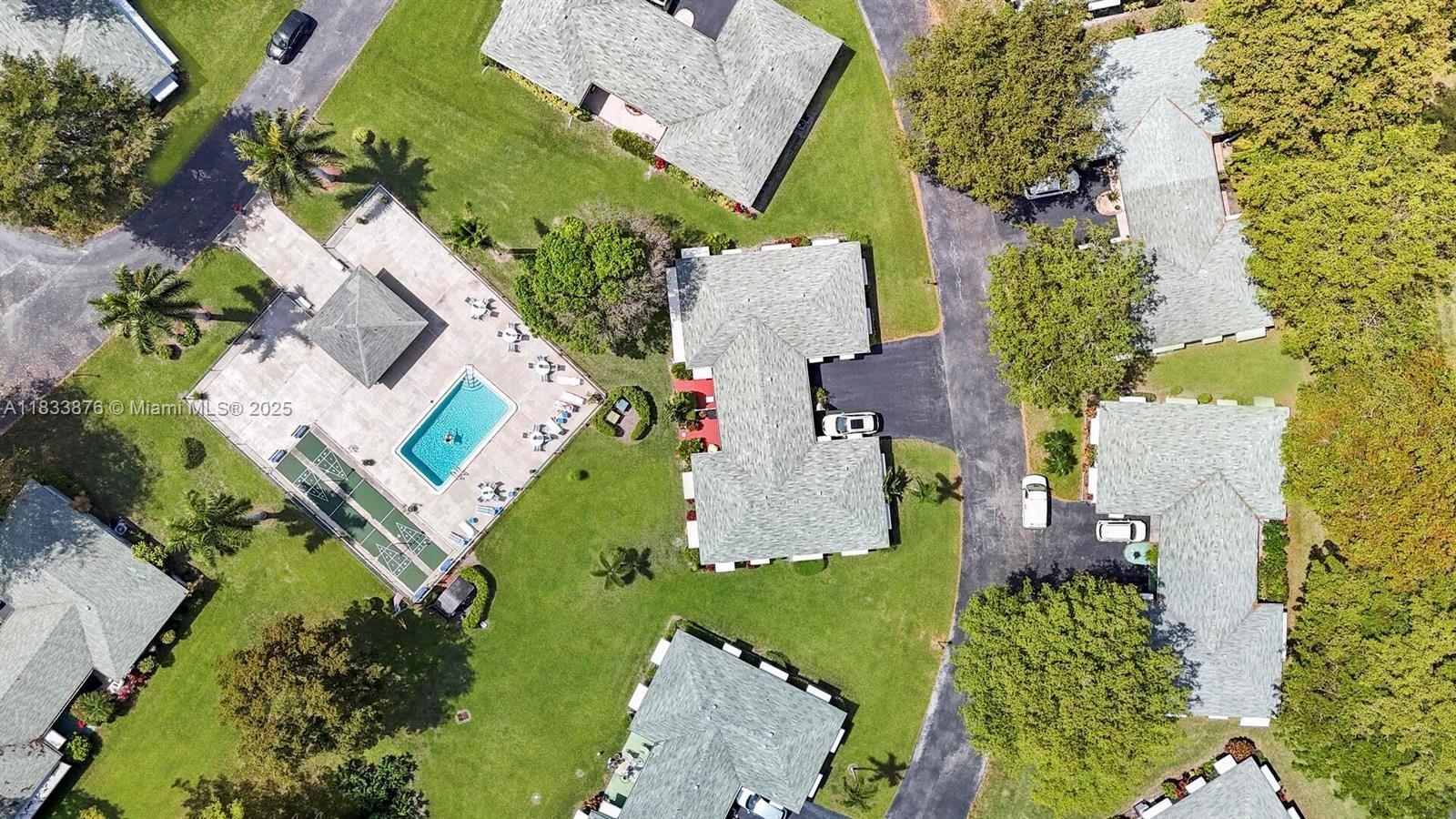 COUNTRY MANORS CONDO - Residential