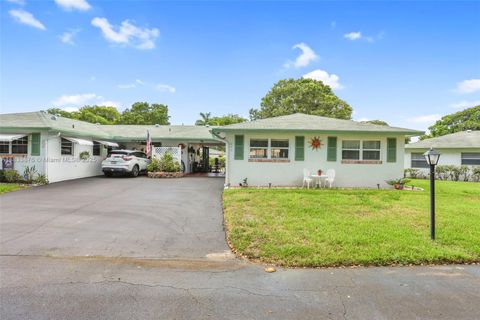 Photo of 841 Meadowlark Ln, Delray Beach, FL 33445 (MLS # A11833876) Photo of 841 Meadowlark Ln, Delray Beach, FL 33445 (MLS # A11833876)