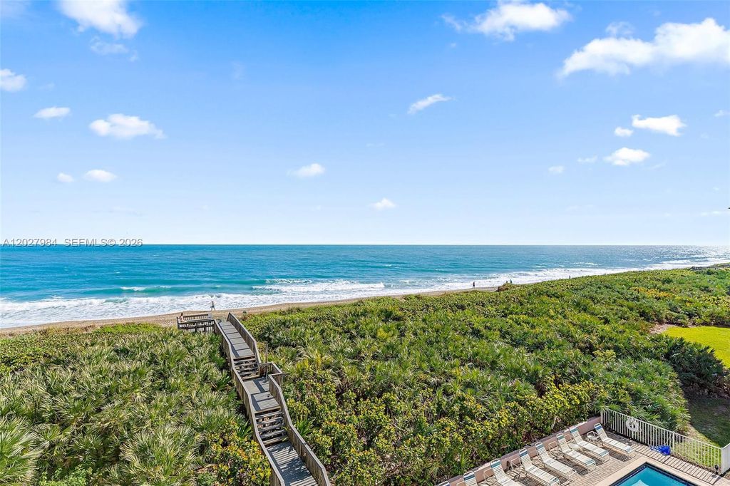 Photo of 429 NE Tradewind Ln #305, Hutchinson Island, FL 34996 (MLS # A12027984)